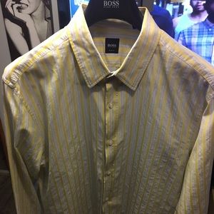 Hugo Boss men’s dress shirt